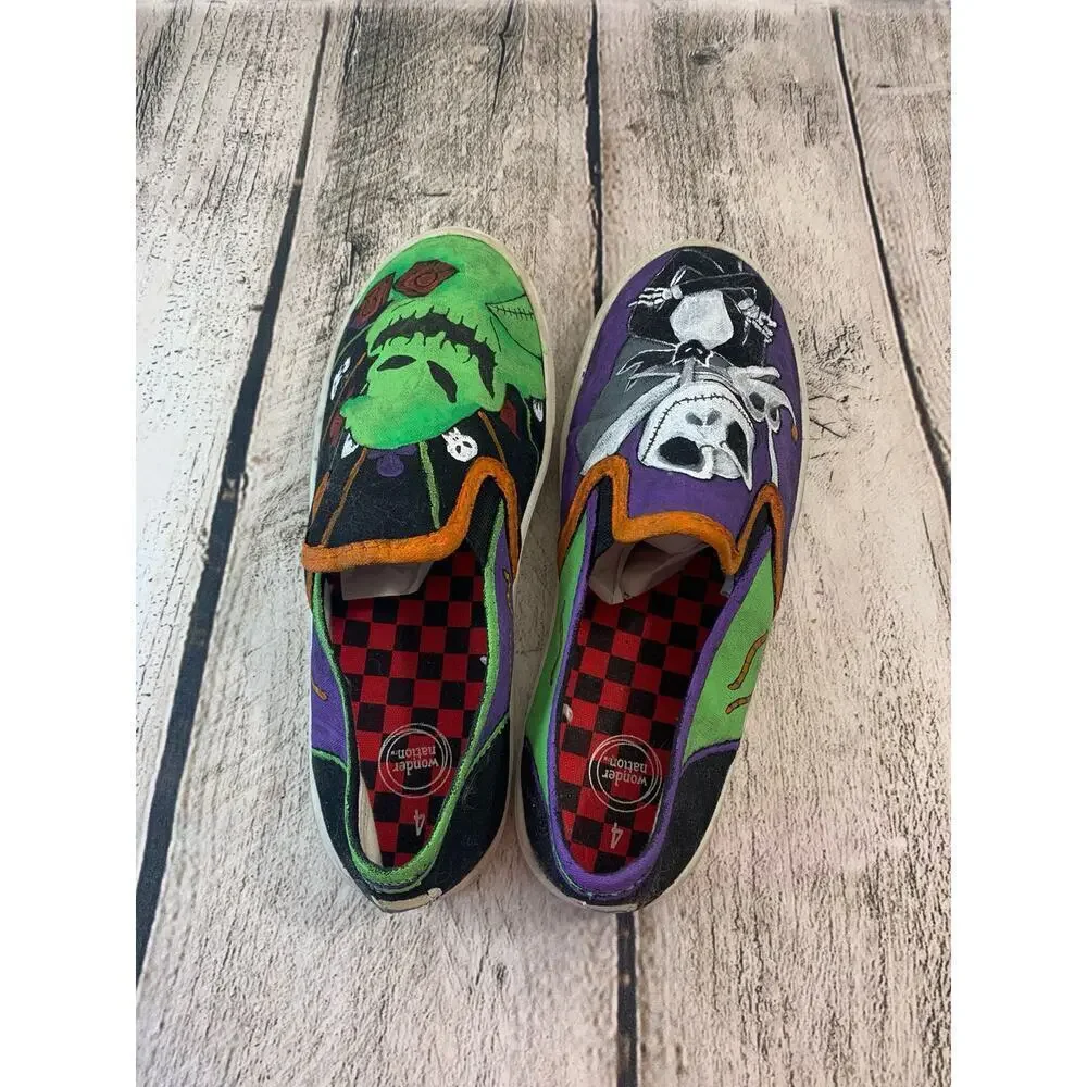 NIGHTMARE BEFORE CHRISTMAS Unisex Kids Hand Painted Slip On Sneakers / Size: 4